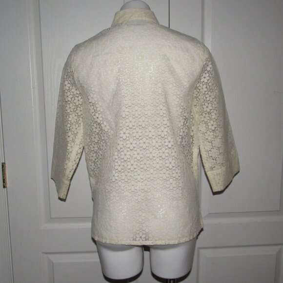 Alfred Dunner Petite Cream Floral Eyelet Lace Button-Up Blouse Size10P - Picture 5 of 9